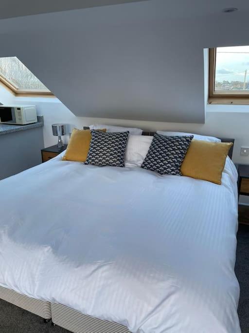 Seascape - Stylish Modern Apartment Barton on Sea Eksteriør bilde