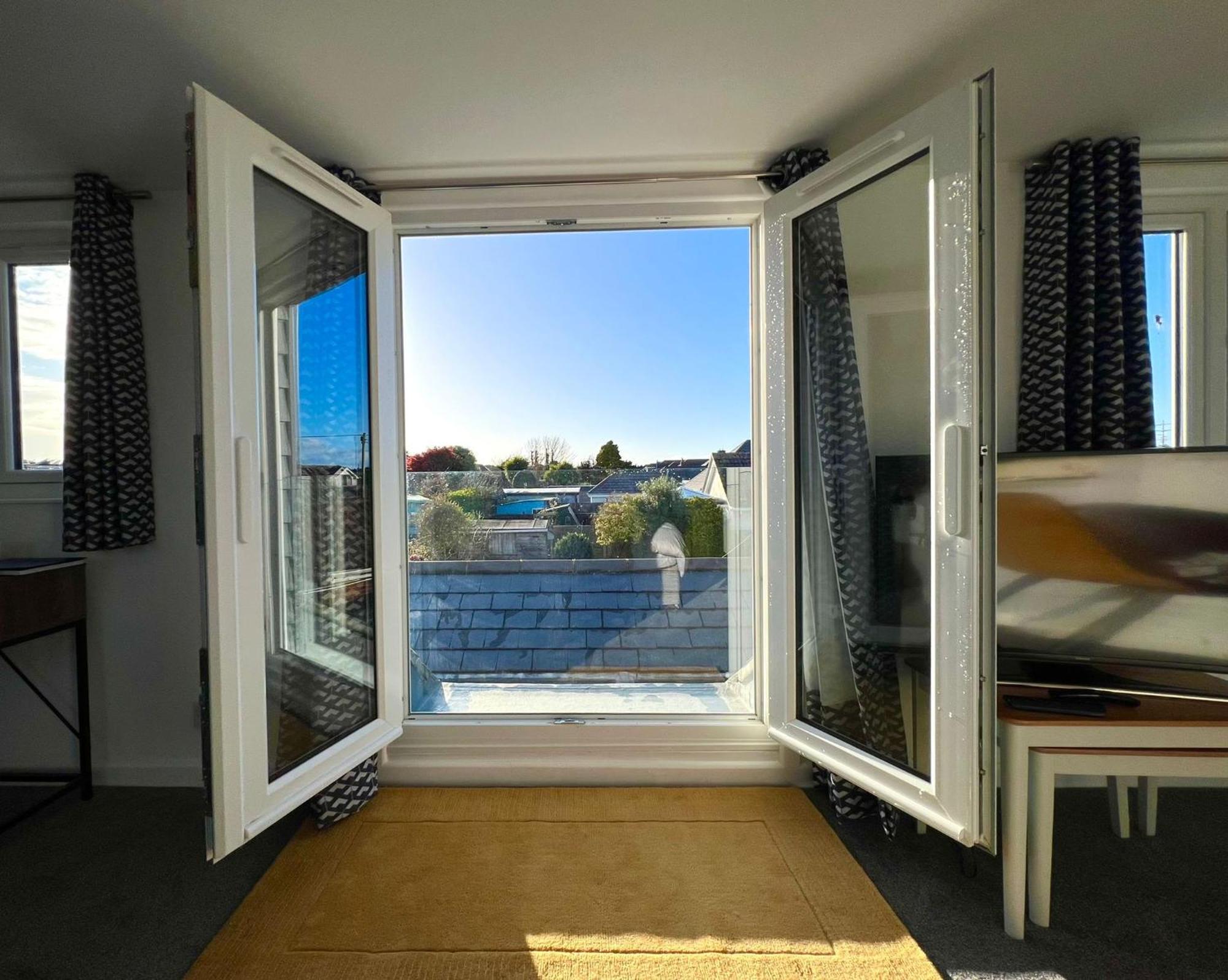 Seascape - Stylish Modern Apartment Barton on Sea Eksteriør bilde