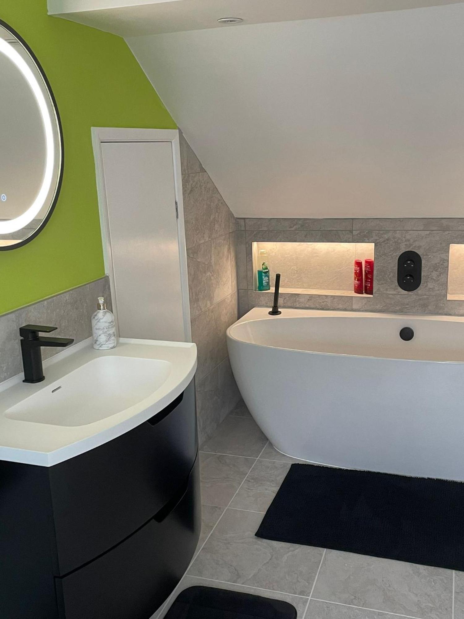 Seascape - Stylish Modern Apartment Barton on Sea Eksteriør bilde